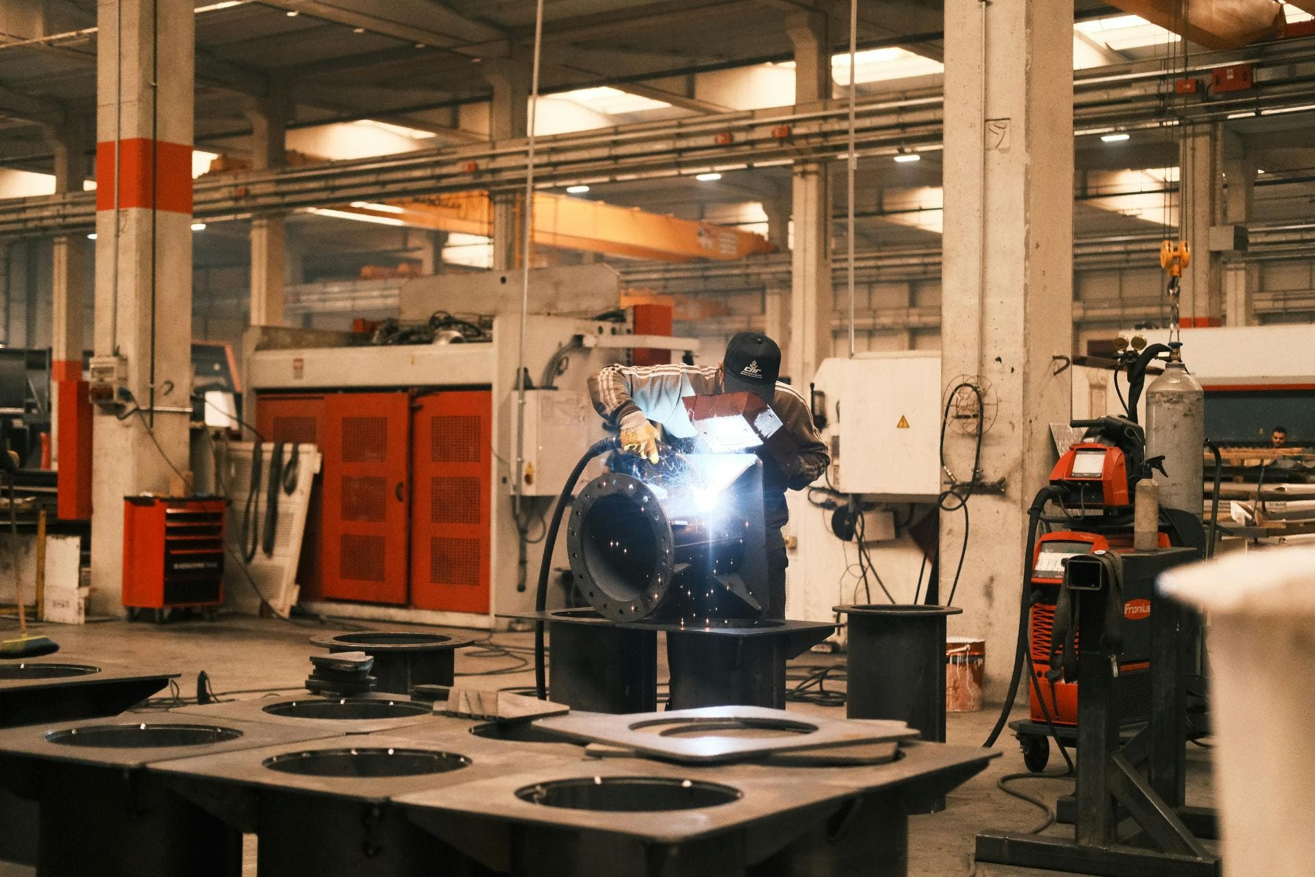 workshop-welder.jpg