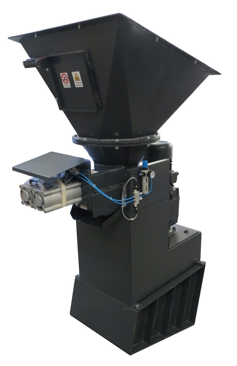 Vertical crusher 180 ÷ 400 kg/h electric power, electrical cabinet included